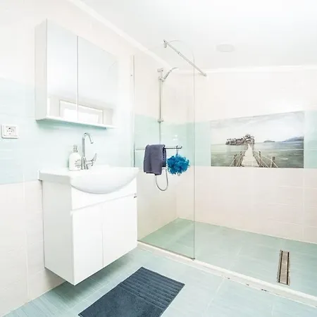 2bd Next To Vitosha Bul. Апартамент