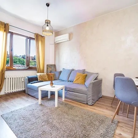 Апартамент 2bd Next To Vitosha Bul.