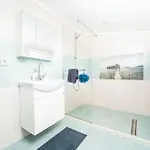 2bd Next To Vitosha Bul. Appartamento