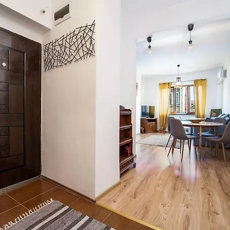 Central 2bd Next To Vitosha Bul. Sofia