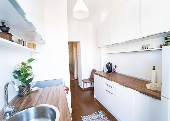 アパート 2bd Next To Vitosha Bul. ソフィア